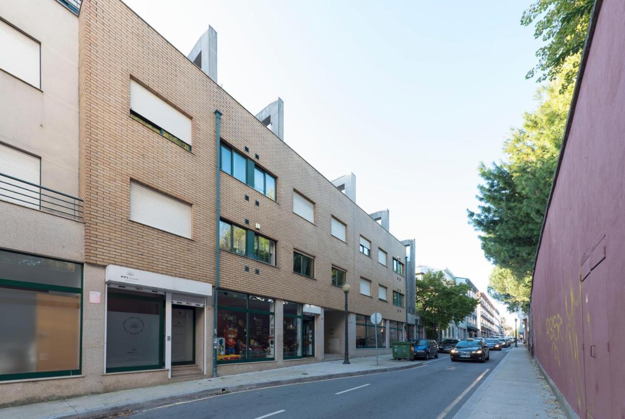 Lovelystay - Homey Feeling Flat W/ Free Parking Porto Exterior foto